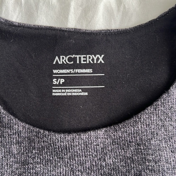 Arc’teryx Grey Fleece Sweater small - Picture 3 of 6